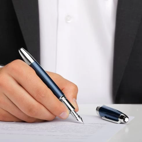 Montblanc Blue Hour LeGrand Solitaire Fountain Pen 3 Montblanc Blue Hour LeGrand Solitaire Fountain Pen - Image 3