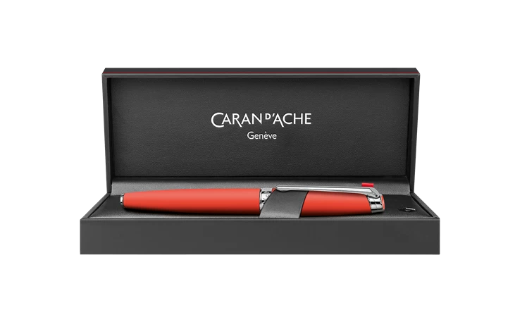 Caran D’Ache Leman Coral Fountain Pen MEDIUM 3 Caran D’Ache Leman Coral Fountain Pen MEDIUM - Image 3